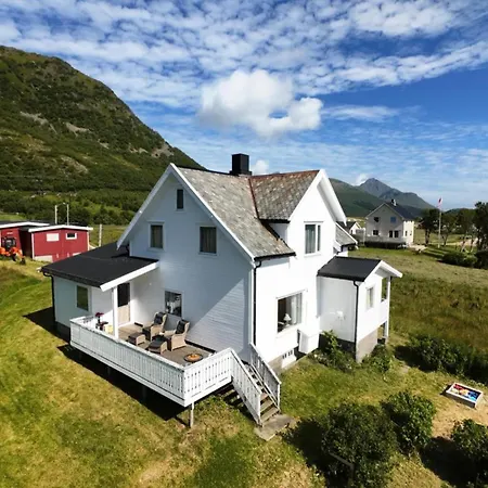 Holiday home Ved Sjoen, Lofoten