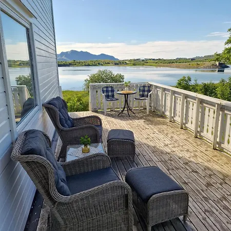 Сasa de vacaciones Ved Sjoen, Lofoten Leknes